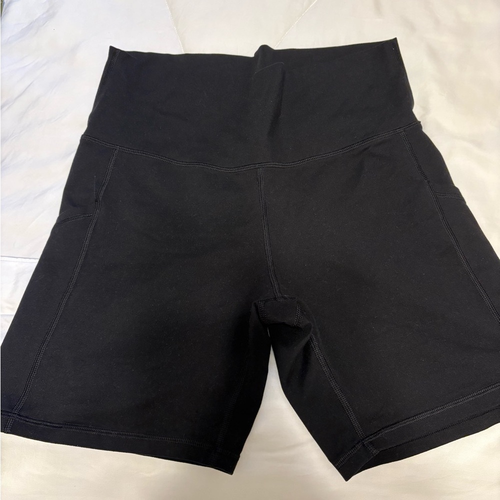 Aerie Offline High-Waisted Black Women's Bike Shorts with pockets